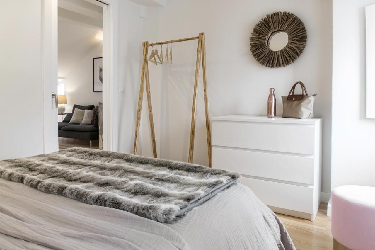 Romantic Nest For A Getaway At Downtown With Design Лиссабон Экстерьер фото